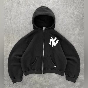 “NY NOODLE” AKIMBO ZIP UP HOODIE